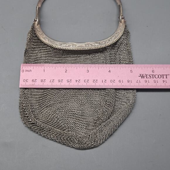 Antique Mesh Purse – Hinged Frame, Engraved Design Likely German Silver Unmarked - Picture 13 of 13